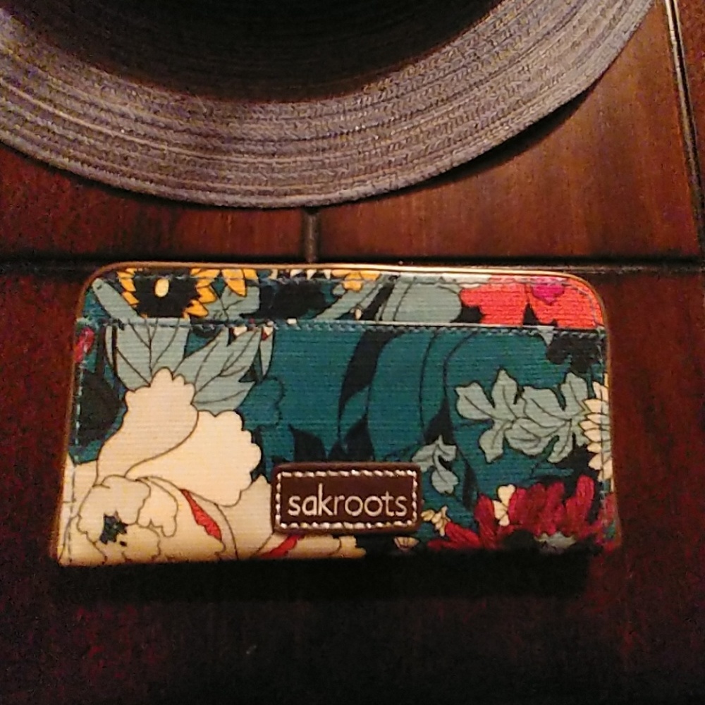 Sakroots Wallet (Womens)